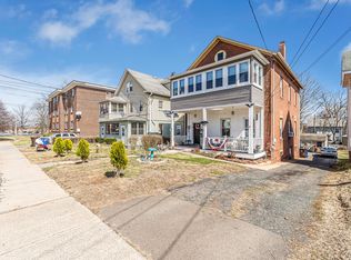 156 S Main St, Middletown, CT 06457