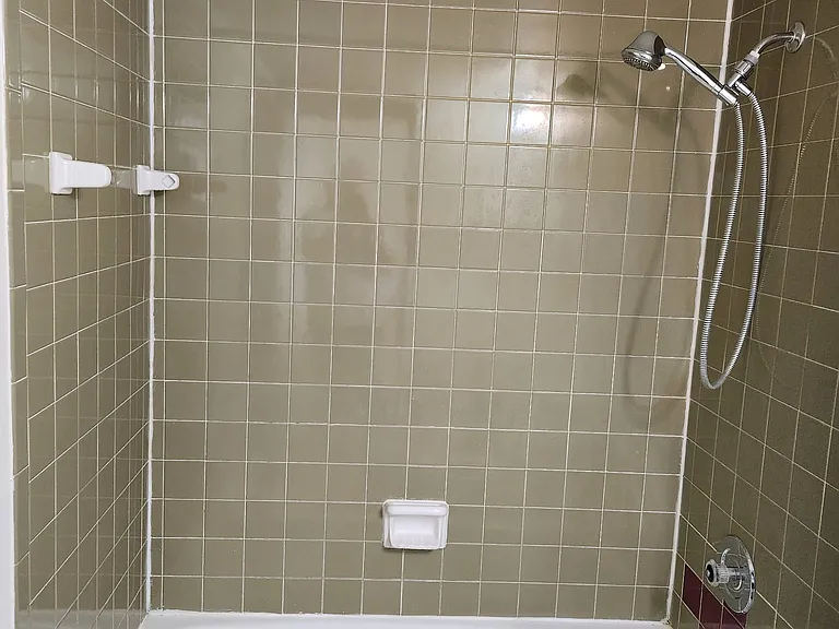 670 E Lincoln Ave — Photo 11