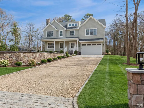 17 Cedar Lane, East Patchogue, NY 11772