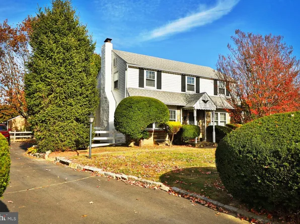 2111 Rush Rd, Abington, PA 19001