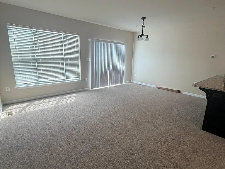 45632 Bethfield Way — Photo 11