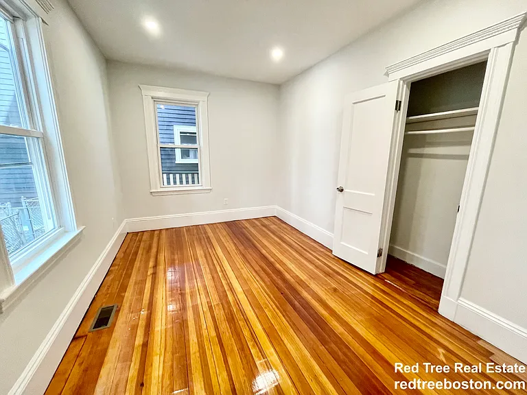 68 Bakersfield St #2 — Photo 11