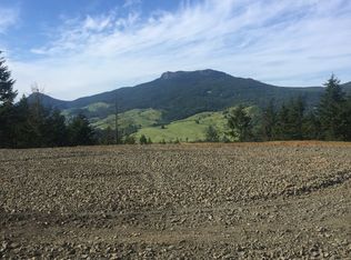 959 Bar L Ranch Rd, Glide, OR 97443