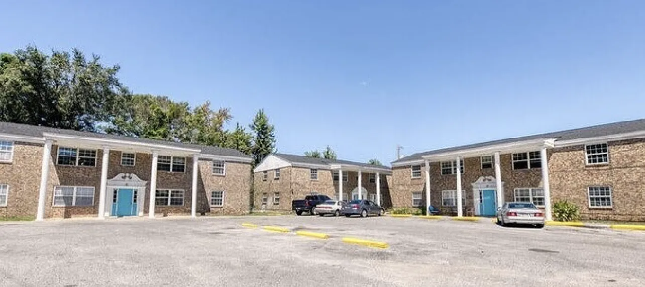 4513 General McArthur St — Photo 4
