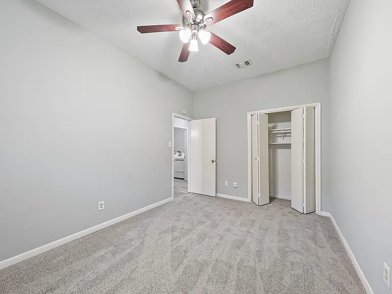 10530 Rippling Fields Dr — Photo 26