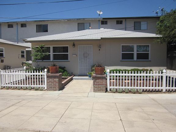 3rd image of 78 S Grand Oaks Ave