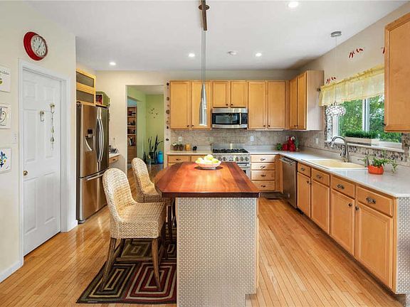 4th image of 15247 Brightfield Manor Dr