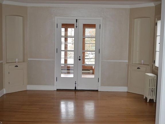 3rd image of 18320 Scottsdale Blvd