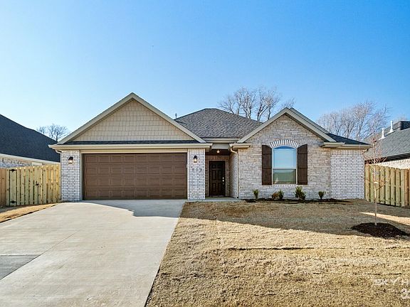 5th image of 818 Cooper Dr