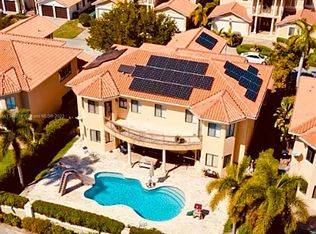 7840 SW 195th Ter, Cutler Bay, FL 33157