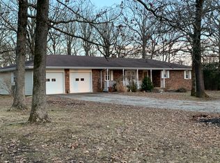 27066 Olympic Dr, Lebanon, MO 65536