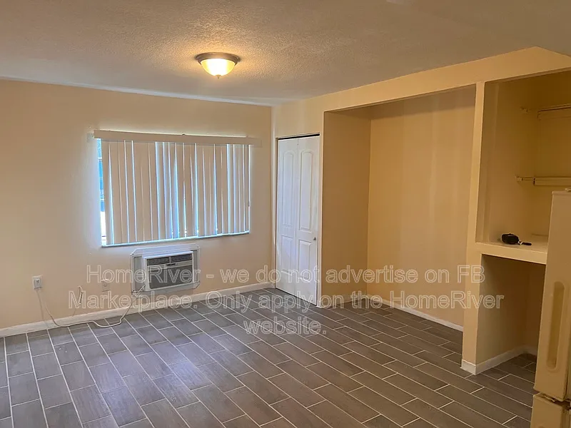 Studio, 1.0 bath, 400 sqft, $850 — Photo 4