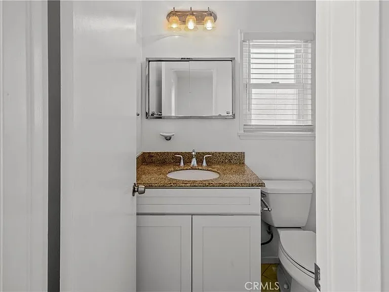6061 Dundee Dr — Photo 21