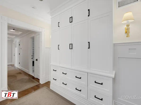 1132 East 32nd Street image 21 of 36