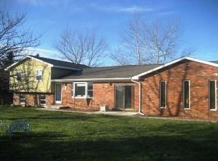 7421 Dixboro Rd, South Lyon, MI 48178