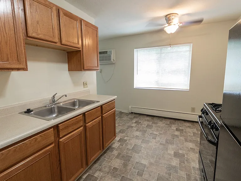 Blue Grass Manor — Photo 117