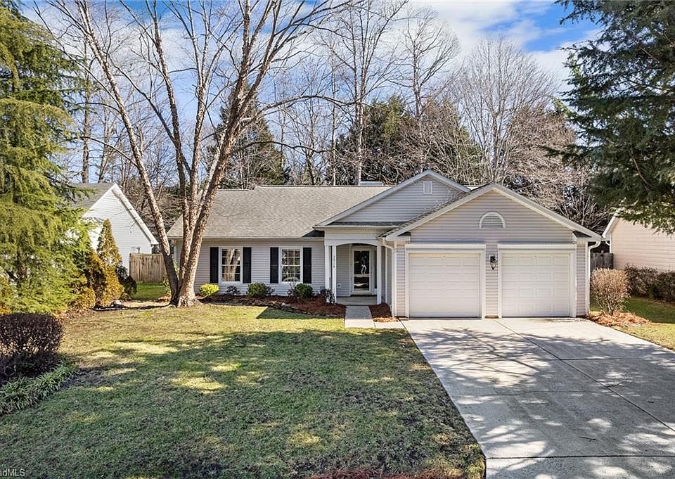 1st image of 3014 Southhampton Dr