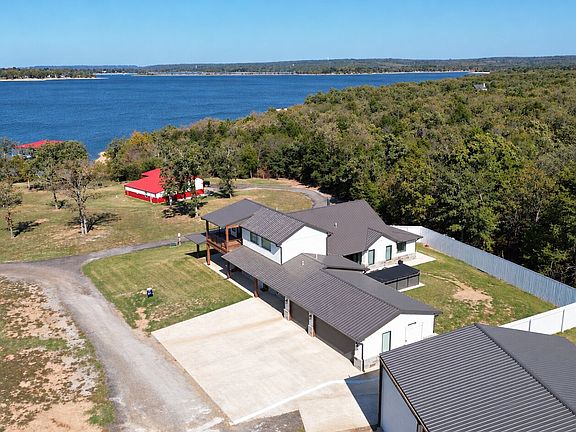 3rd image of 317 Dixie Point