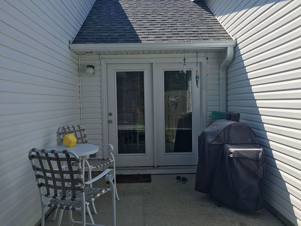 2nd image of 3633 Merestone Dr