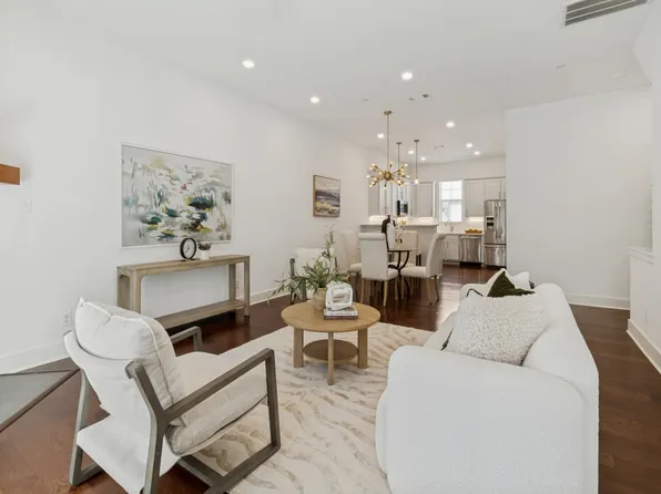 5743 Prospect Ave #102, Dallas, TX 75206