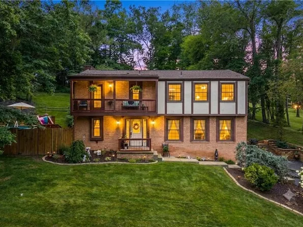 142 Longvue Dr, McMurray, PA 15317