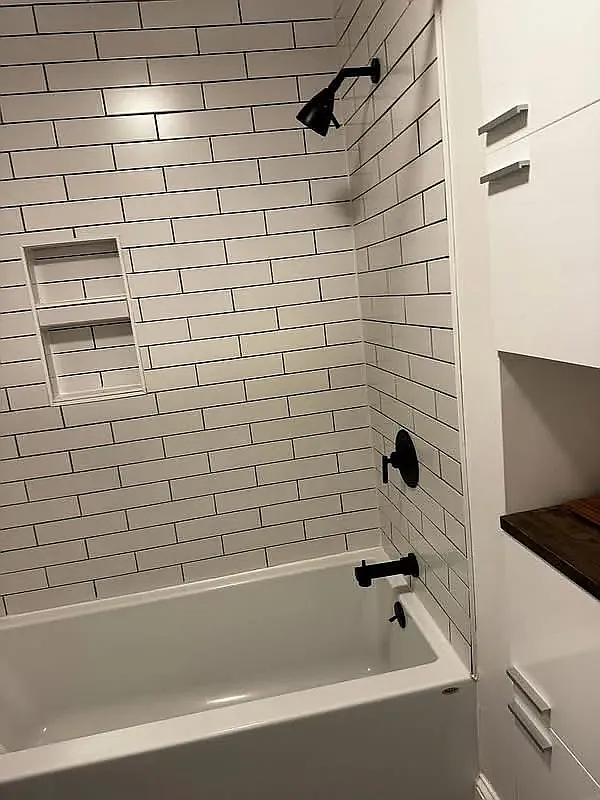 2 bed, 900 sqft, $5,200 — Photo 2