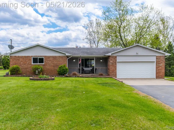 11430 E Silver Lake Rd, Byron, MI 48418