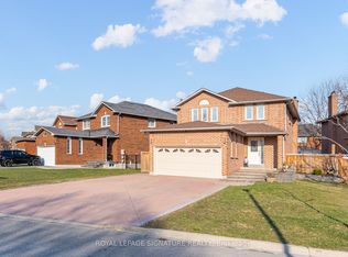 5 Longhouse St, Vaughan, ON L4L 4Z3