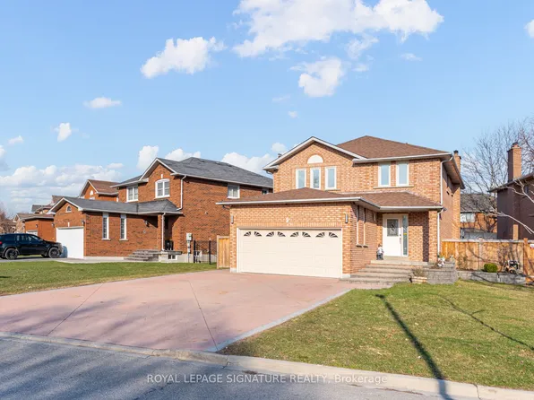 5 Longhouse St, Vaughan, ON L4L 4Z3