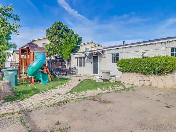 3rd image of 1246 Persimmon Ave