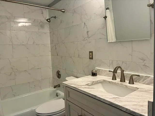 760 Farm Rd #209 — Photo 13