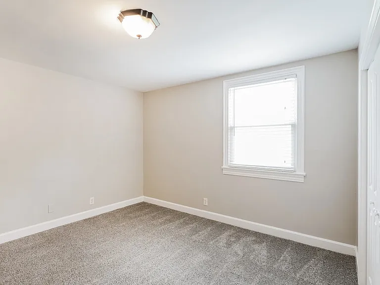 123 Ray Ave — Photo 12