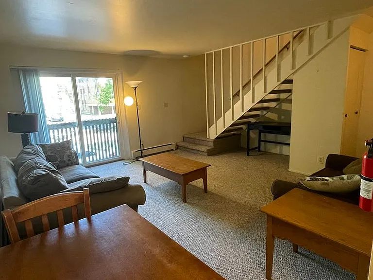 526 Linden St — Photo 20