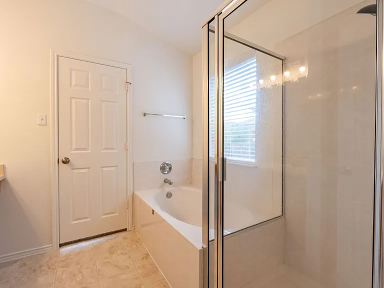 12905 Thomas Jefferson St — Photo 18