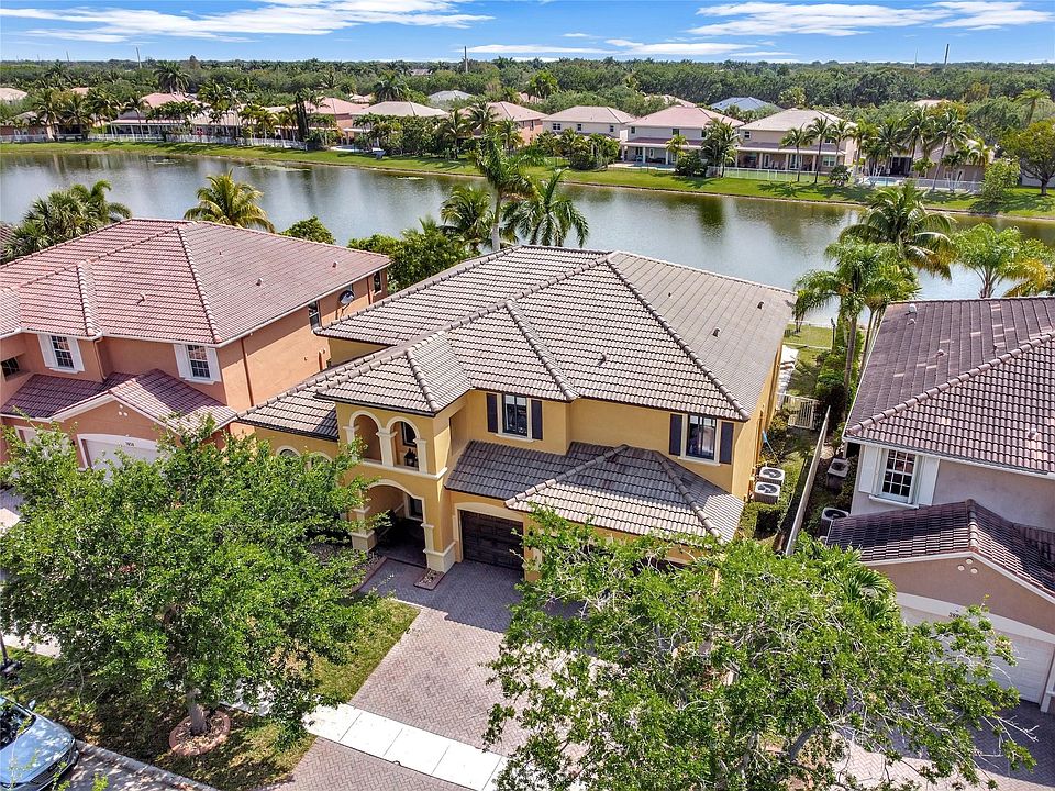 1st image of 3872 W Hibiscus Street