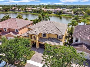 3872 W Hibiscus St, Fort Lauderdale, FL 33332