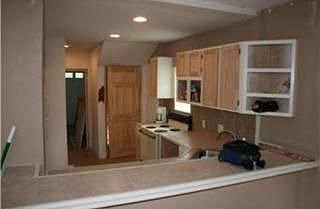3rd image of 4747 Wyoming St