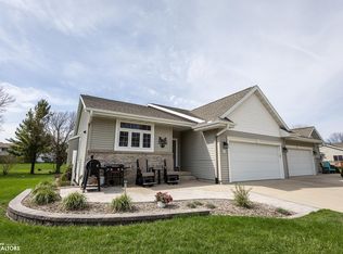 1310 Village Rd UNIT D2, Clear Lake, IA 50428