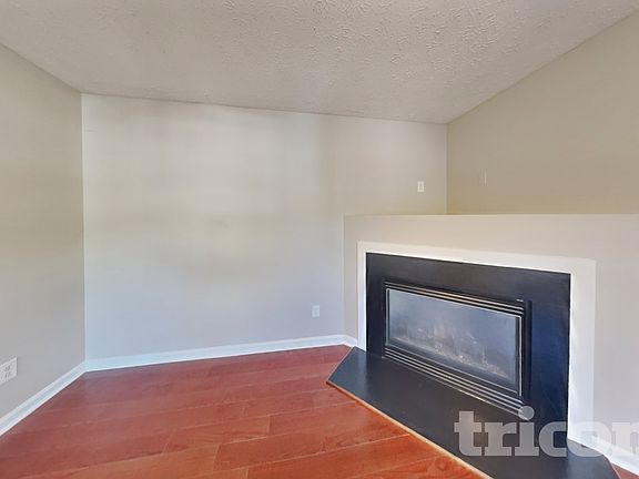 3rd image of 3328 Neptune Dr