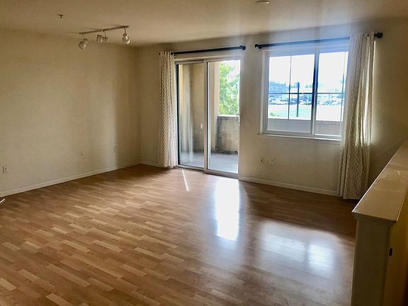 2nd image of 809 Auzerais Ave Unit 132