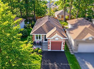 27 Masters Dr, Barrie, ON L4M6W4