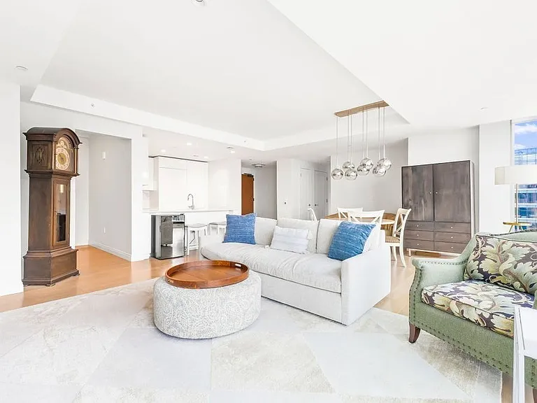 135 Seaport Blvd #2201 — Photo 4