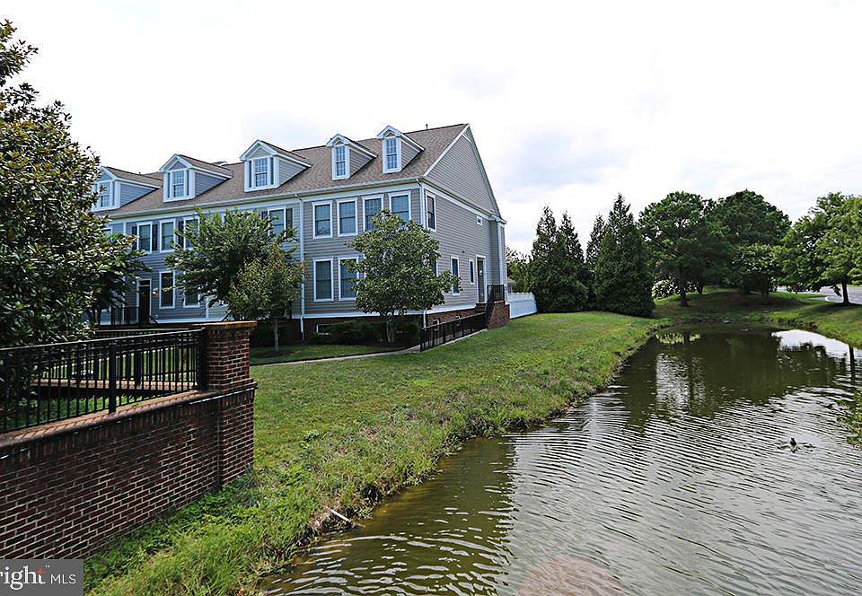 1st image of 4 Village Green Dr