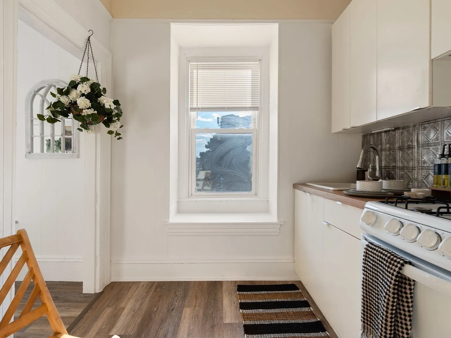 1 bed, 1.0 bath, 650 sqft, $2,150 — Photo 3