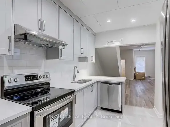928 Eastern Ave, Toronto, ON