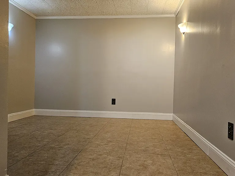 Hobby room. No bed