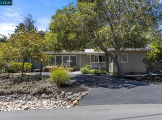 22 Valley View Dr, Orinda, CA 94563