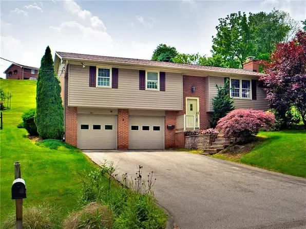 52 McLaughlin Dr, Greensburg, PA 15601