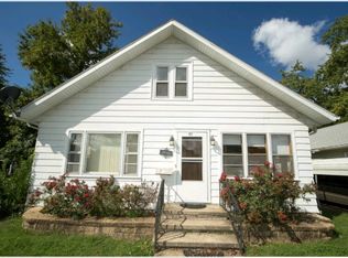 821 S 16th St, Herrin, IL 62948