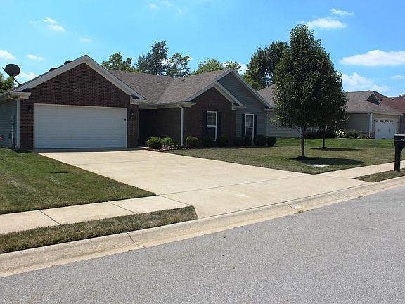2nd image of 24 Quail Hollow Dr